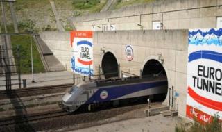 英吉利海峡的海底隧道详细资料（中文与英文） 英吉利海峡海底隧道